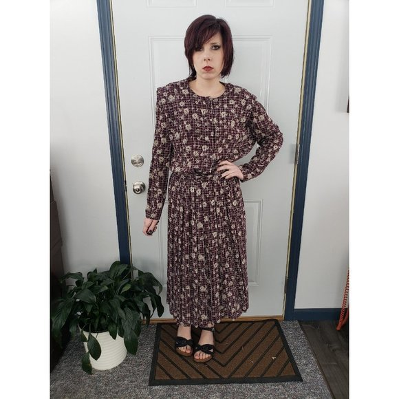 Leslie Fay Dresses & Skirts - Vintage 90s Purple Floral Print Maxi Dress with Belt‎